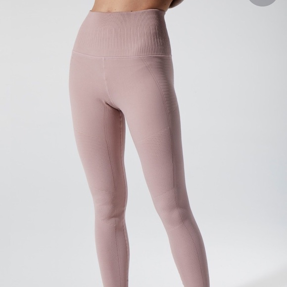 Avocado Phoenix Fire Leggings - Picture 3 of 4